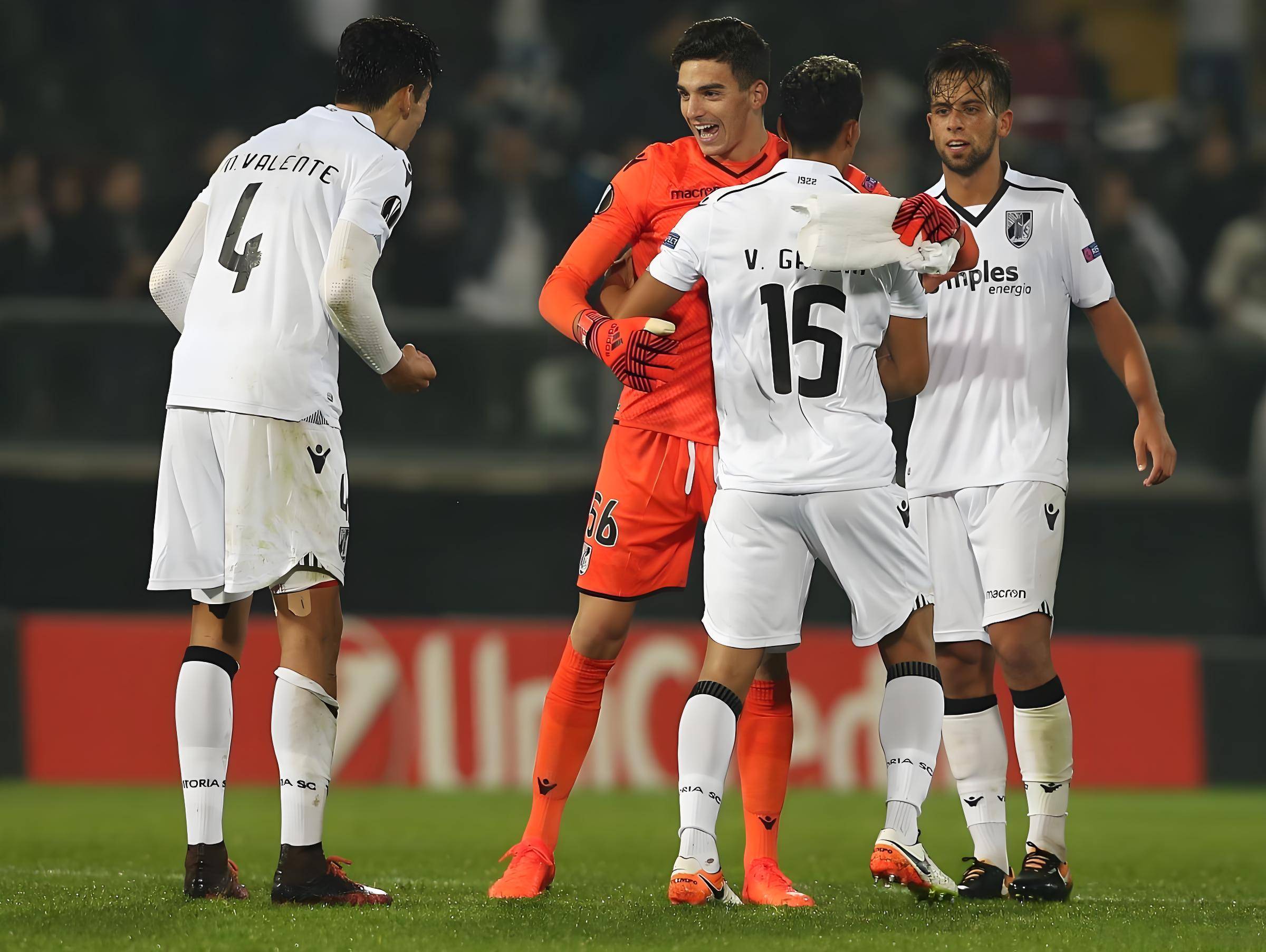 天博真人娱乐关于赛前突围战来临，本菲卡围绕葡超回应争议，气氛紧张，轮换策略成焦点的信息